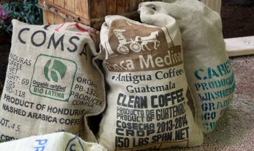Kavos maišai iš Kolumbijos Brazilijos